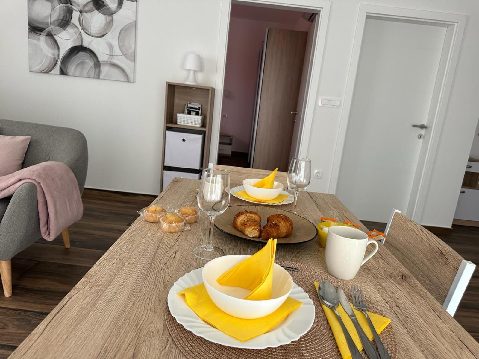 Apartments Harmony Hills Пула Екстериор снимка