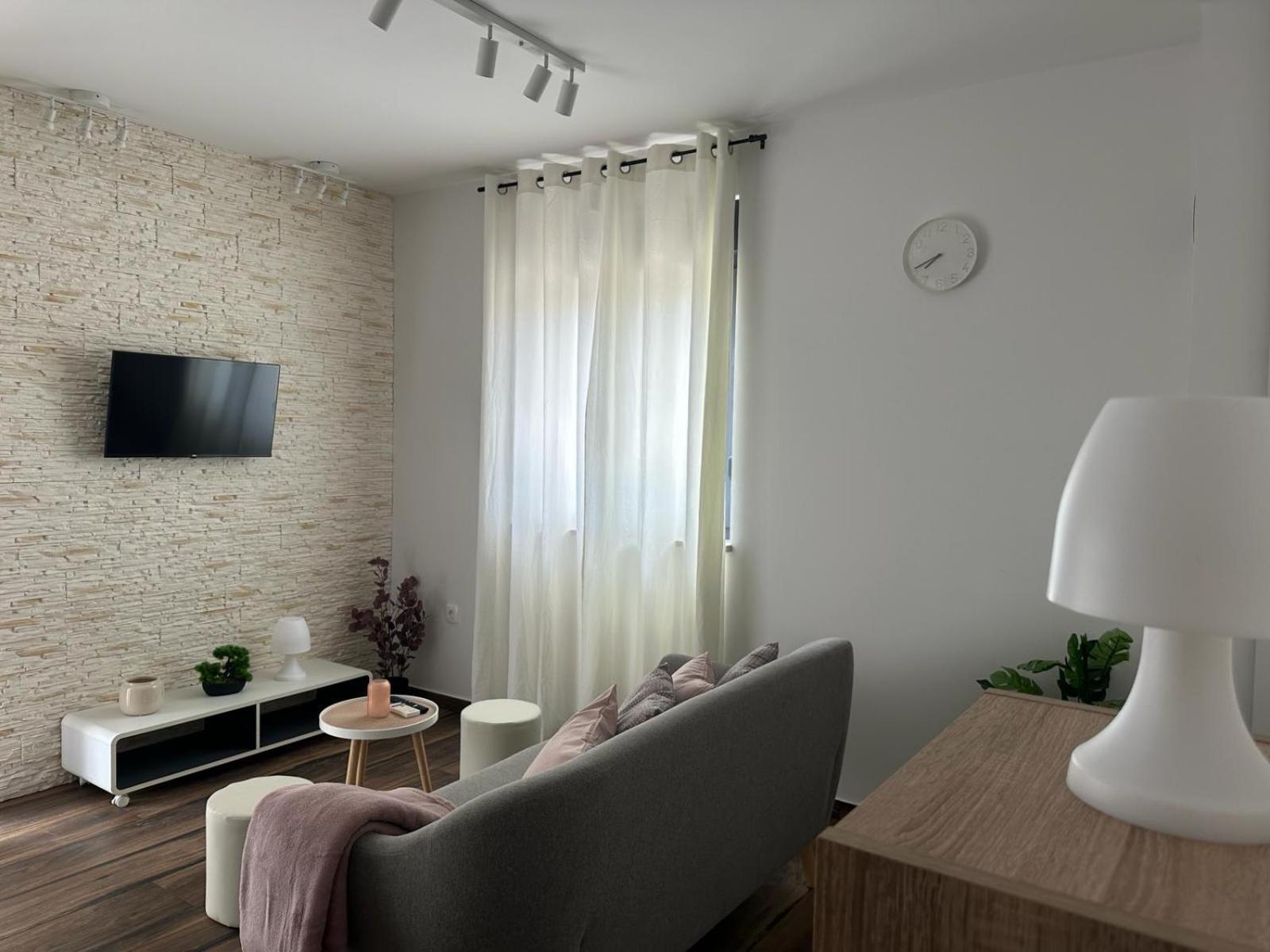 Apartments Harmony Hills Пула Екстериор снимка