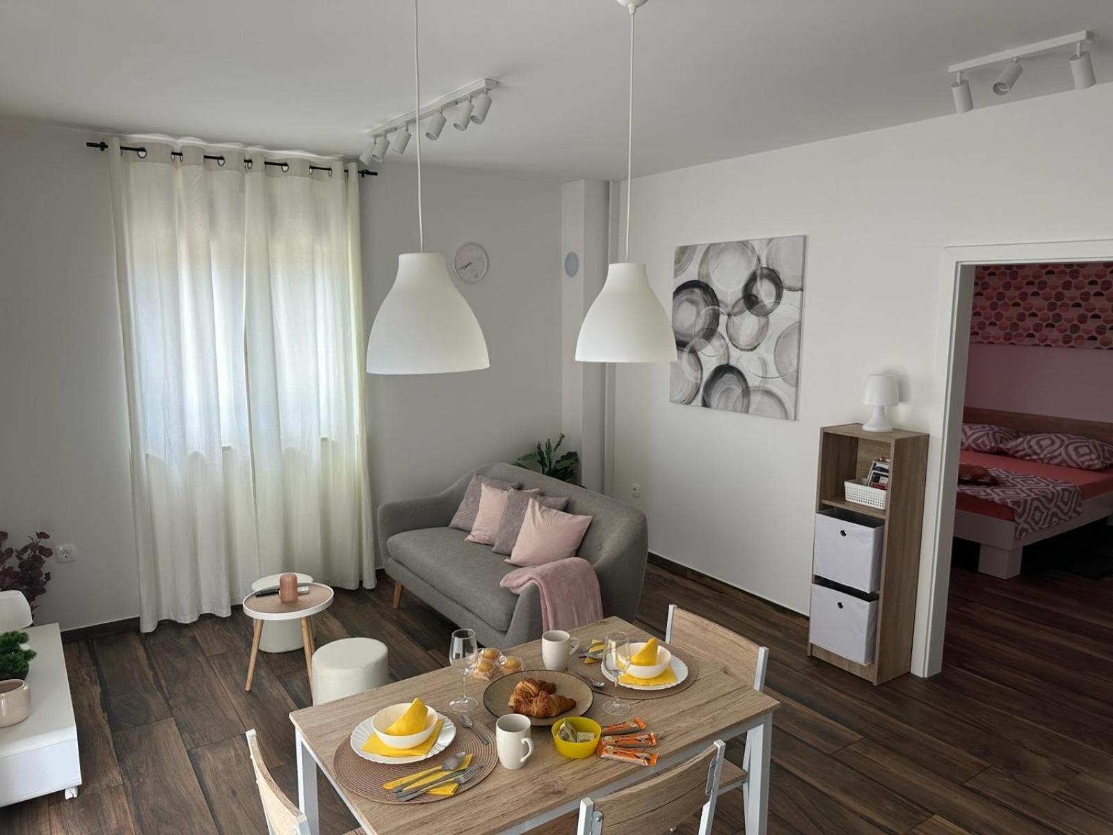 Apartments Harmony Hills Пула Екстериор снимка
