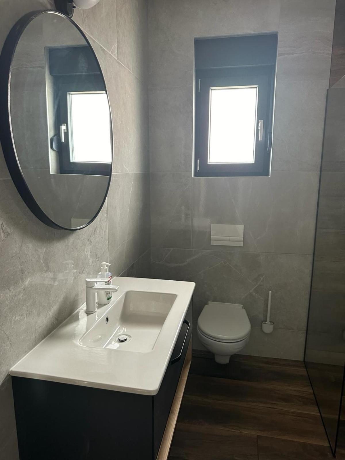 Apartments Harmony Hills Пула Екстериор снимка