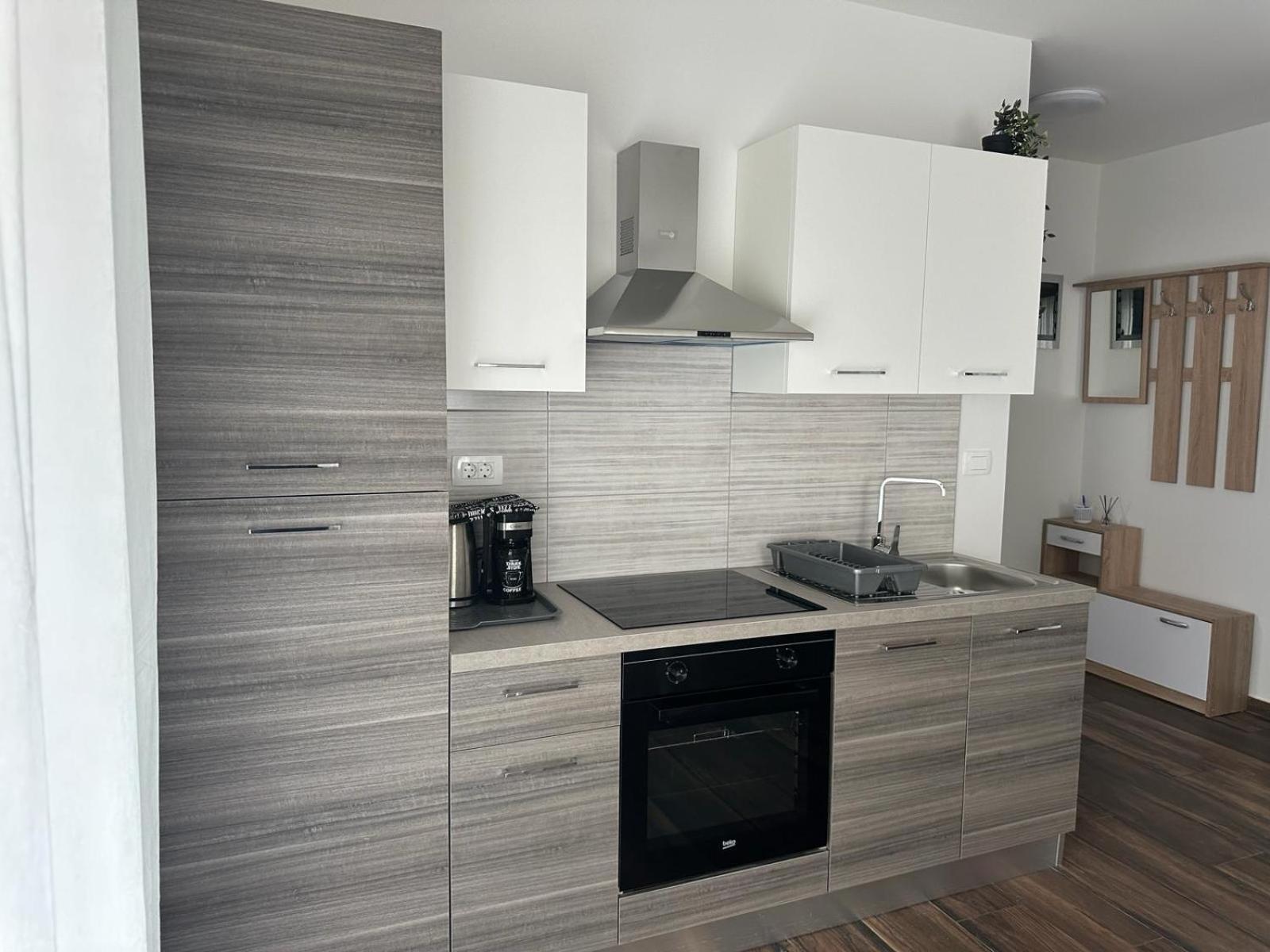 Apartments Harmony Hills Пула Екстериор снимка
